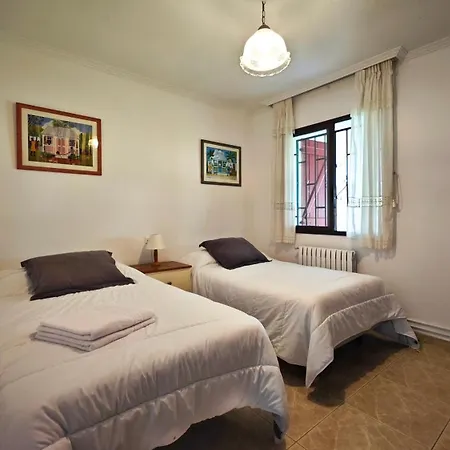 Holiday home Desconectaengalicia Casa Piscina Playa As Sinas